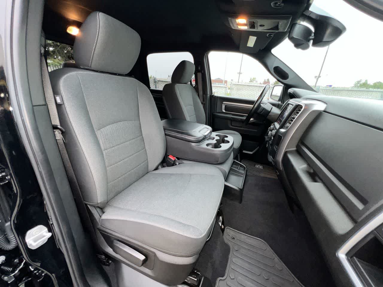 Used 2021 RAM 1500 Warlock AWD/4WD image 28