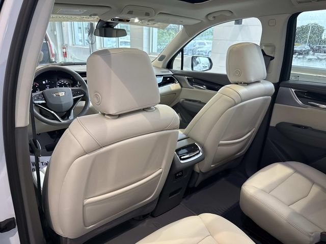 Certified 2024 Cadillac XT6 Premium Luxury w/ LPO, Floor Liner Package AWD/4WD image 30