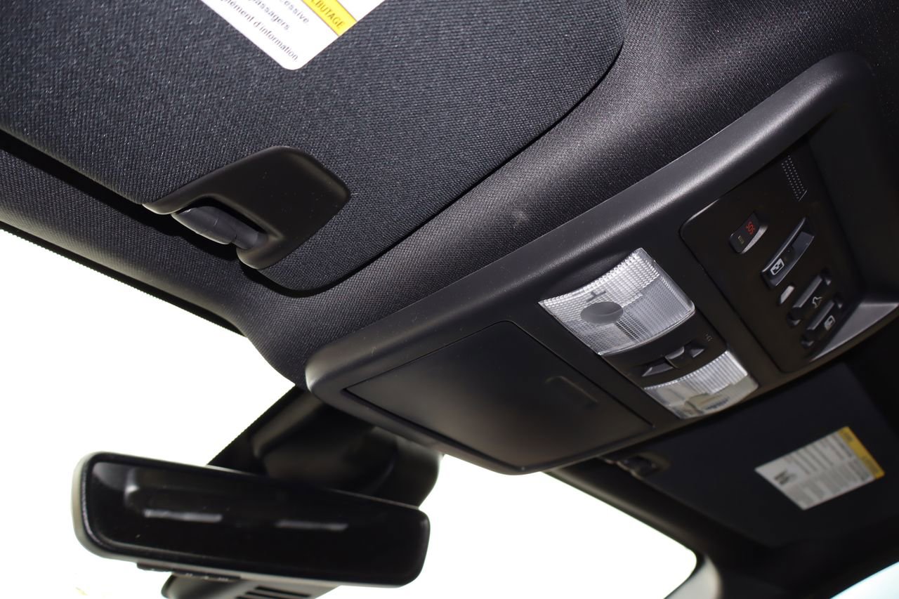 Used 2024 Nissan Titan PRO-4X w/ Pro-4x Convenience Package image 28