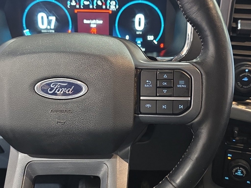 Used 2023 Ford F150 Lariat w/ Trailer Tow Package image 21