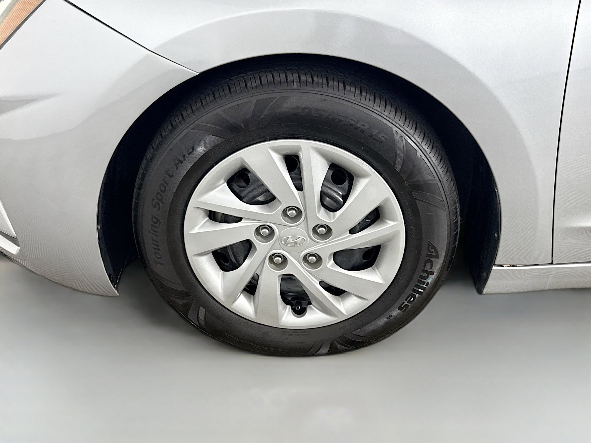 Used 2020 Hyundai Elantra SE w/ Cargo Package (C1) image 37