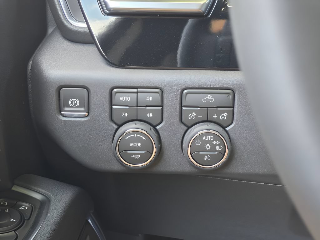 New 2026 Chevrolet Silverado 1500 LT Trail Boss w/ Convenience Package II AWD/4WD image 23