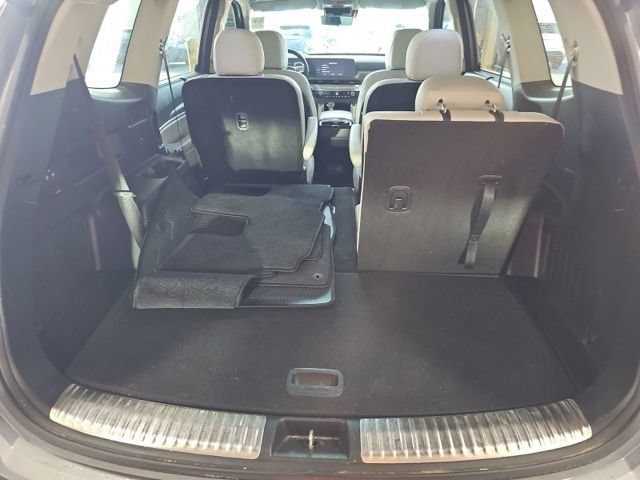 Used 2024 Kia Telluride SX Prestige w/ Towing Package AWD/4WD image 12