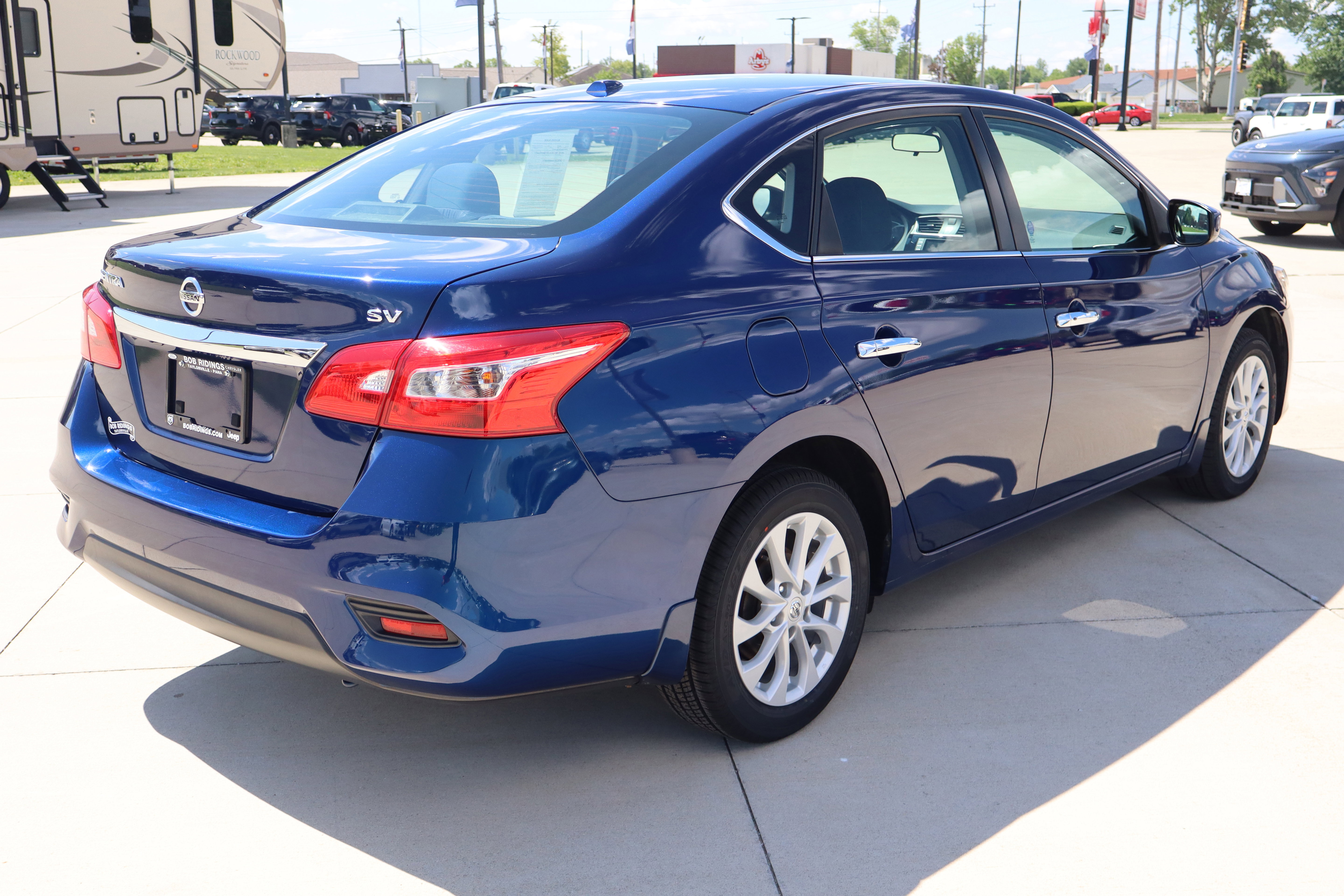 Used 2019 Nissan Sentra SV FWD image 5