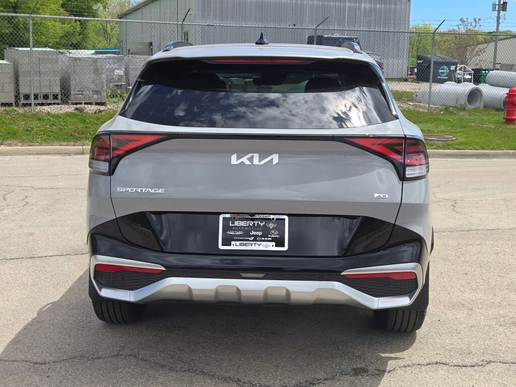 Used 2025 Kia Sportage SX AWD/4WD image 12