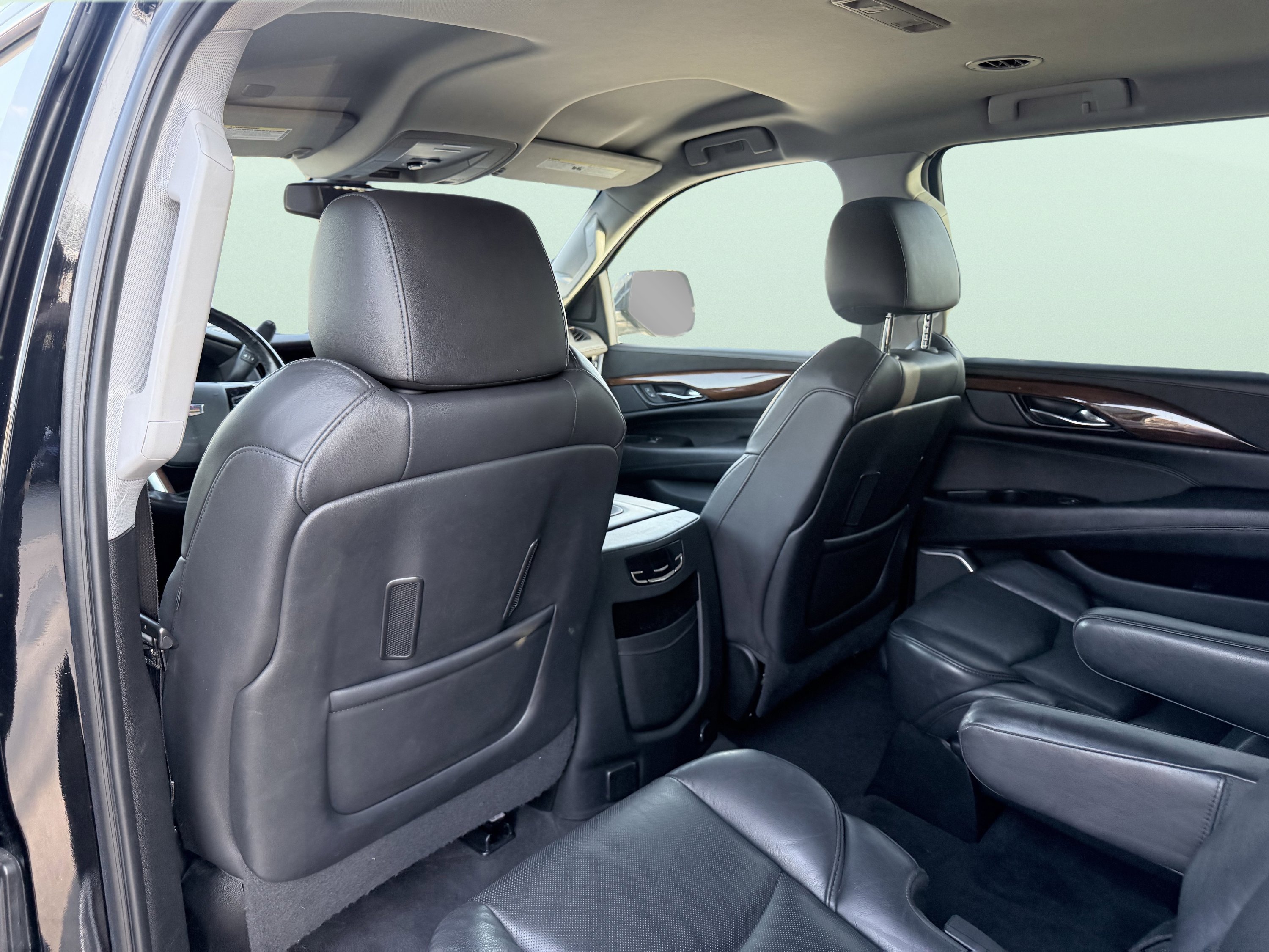 Used 2020 Cadillac Escalade ESV 2WD image 31