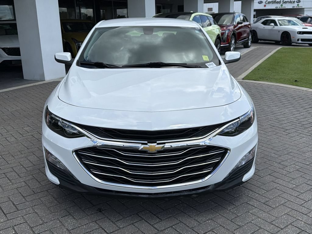 Certified 2022 Chevrolet Malibu LT w/ Leather Package FWD image 8