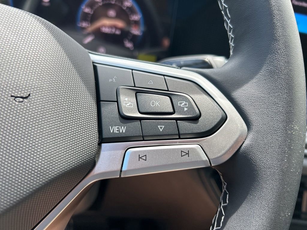 New 2025 Volkswagen Tiguan SE image 22