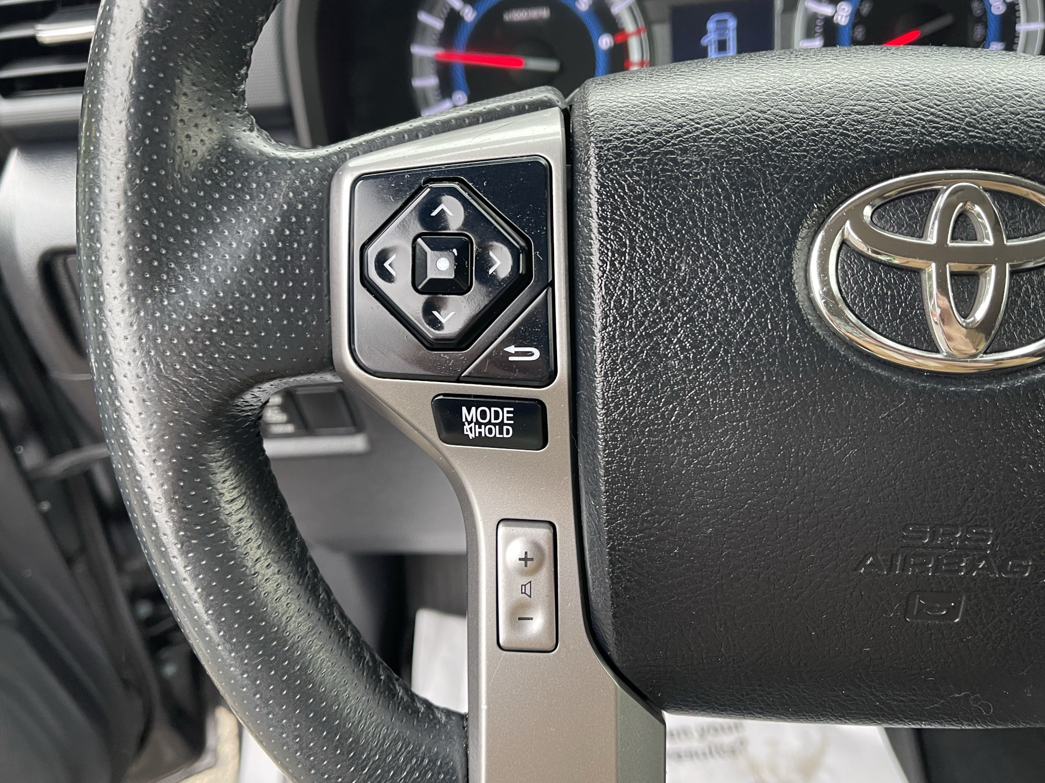 Certified 2019 Toyota 4Runner SR5 AWD/4WD image 19