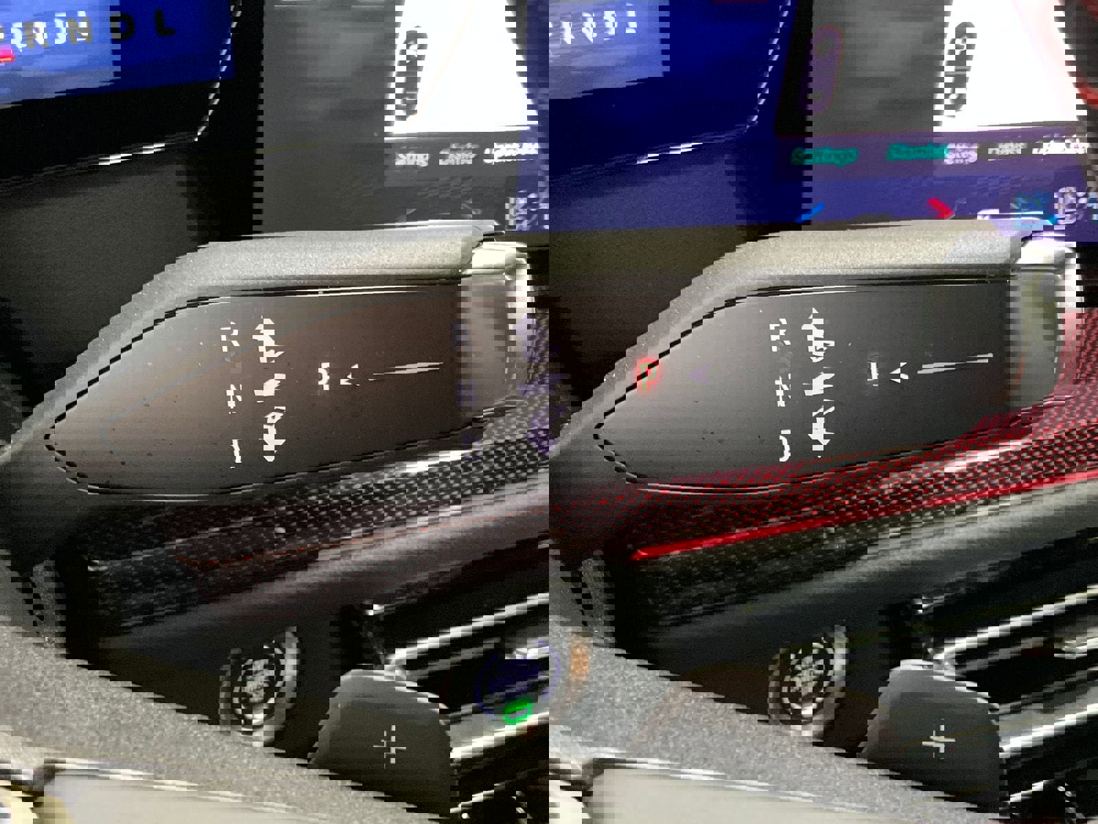 Used 2024 Chevrolet Traverse RS image 22