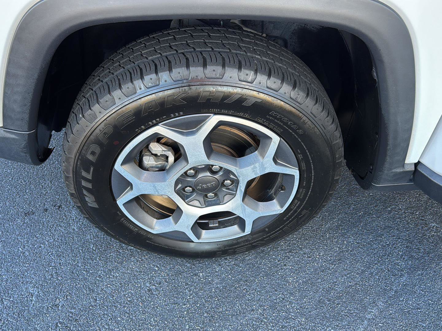 Used 2022 Jeep Compass Trailhawk image 29