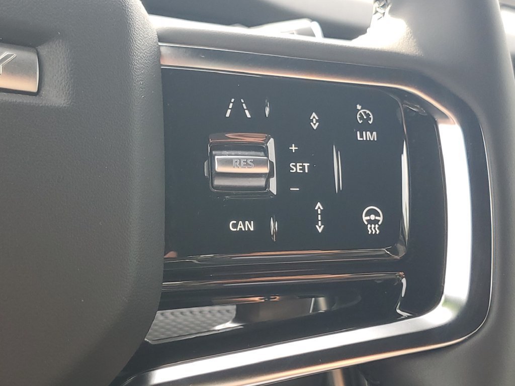 Used 2026 Land Rover Discovery Sport Landmark AWD/4WD image 19