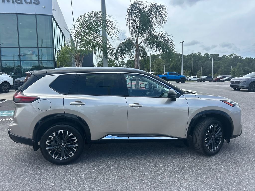 New 2026 Nissan Rogue Platinum image 9