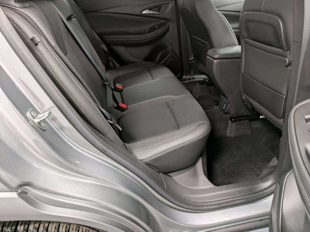 Used 2023 Buick Encore GX Select w/ Sport Touring Package AWD/4WD image 27
