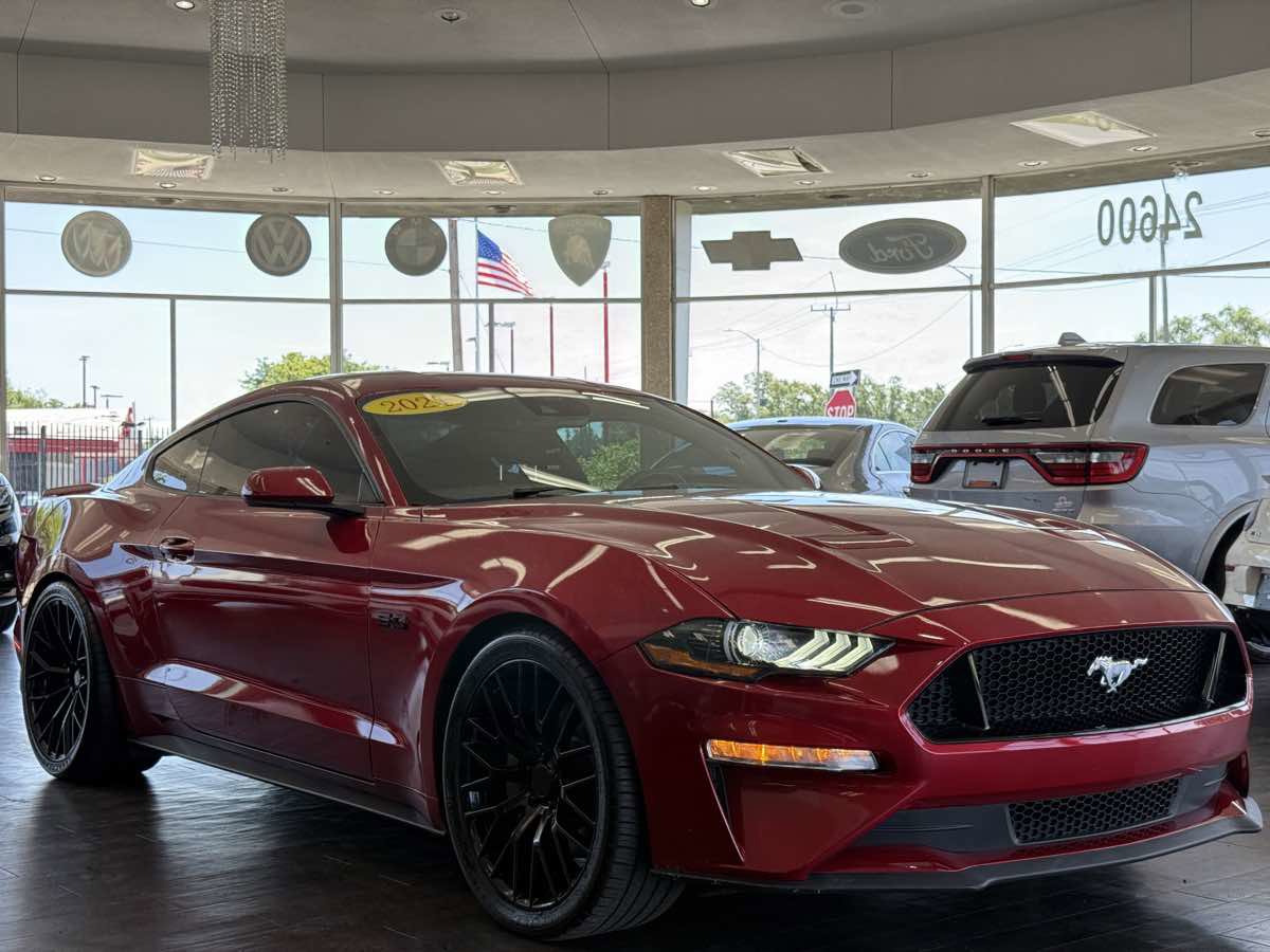 Used 2021 Ford Mustang GT image 2