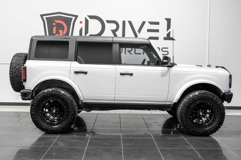 Used 2023 Ford Bronco Badlands w/ Sasquatch Package AWD/4WD image 7