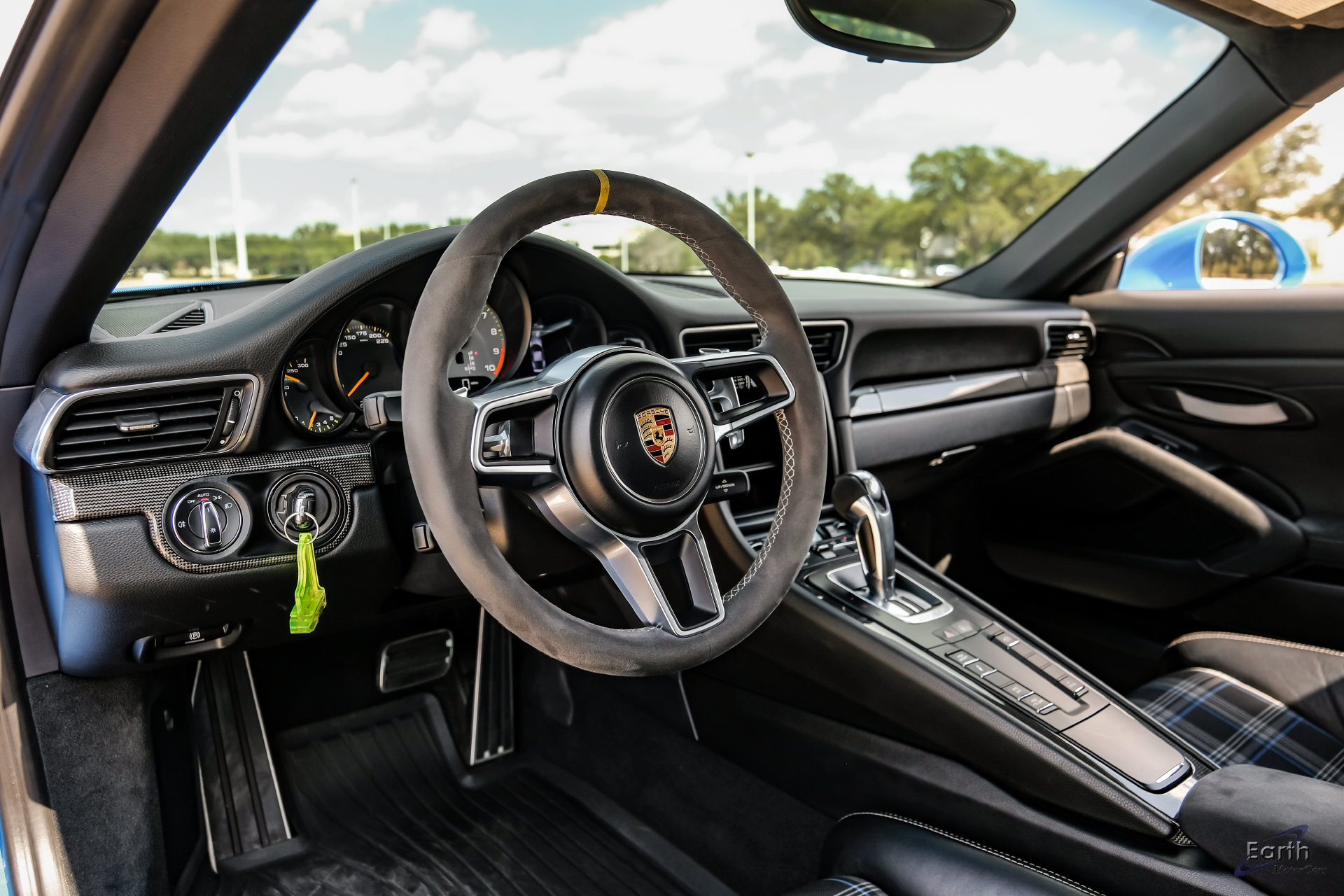 Used 2016 Porsche 911 GT3 RS RWD image 3