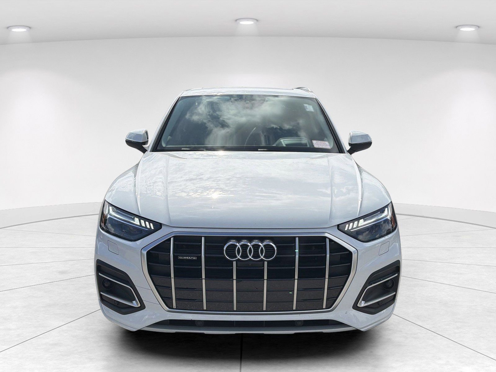 Used 2021 Audi Q5 Prestige w/ Prestige Package AWD/4WD image 2
