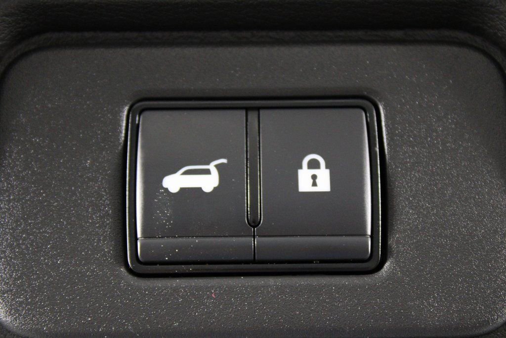 Certified 2025 Nissan Rogue SV image 14