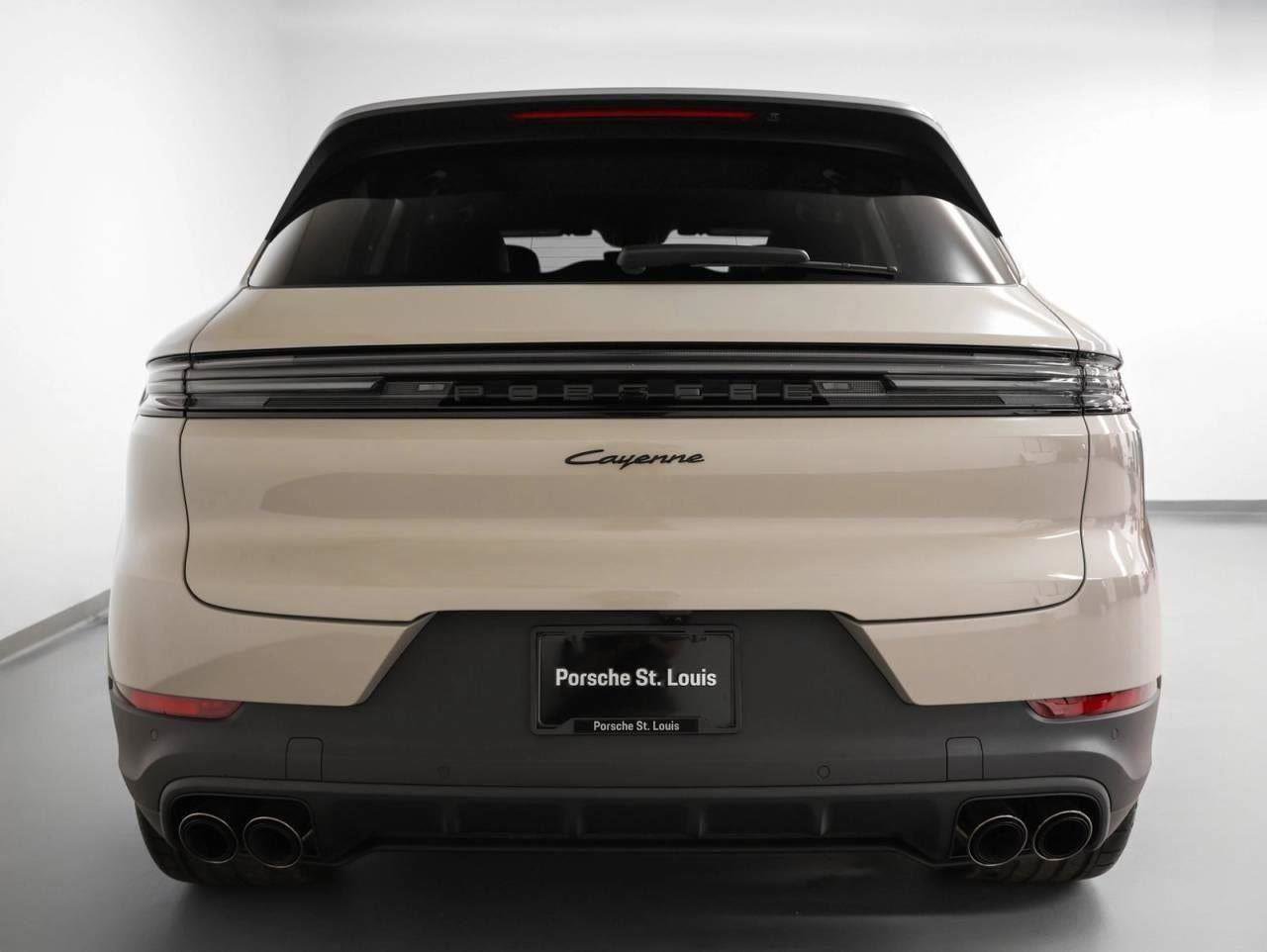 New 2025 Porsche Cayenne image 70