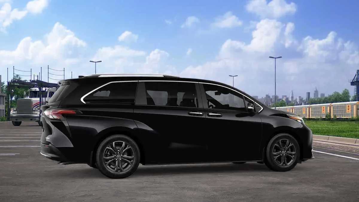New 2026 Toyota Sienna Platinum AWD/4WD image 13
