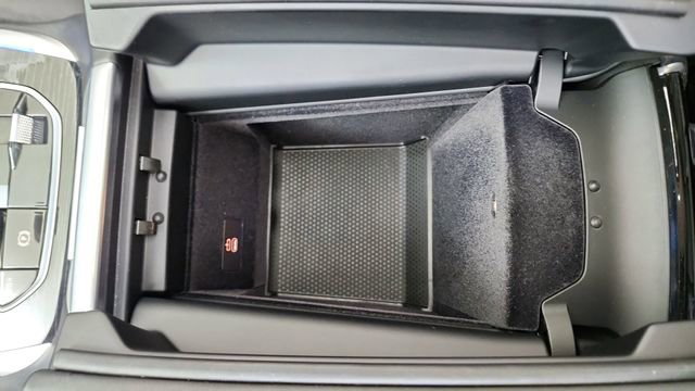 Used 2023 BMW X7 M60i w/ Executive Package image 57