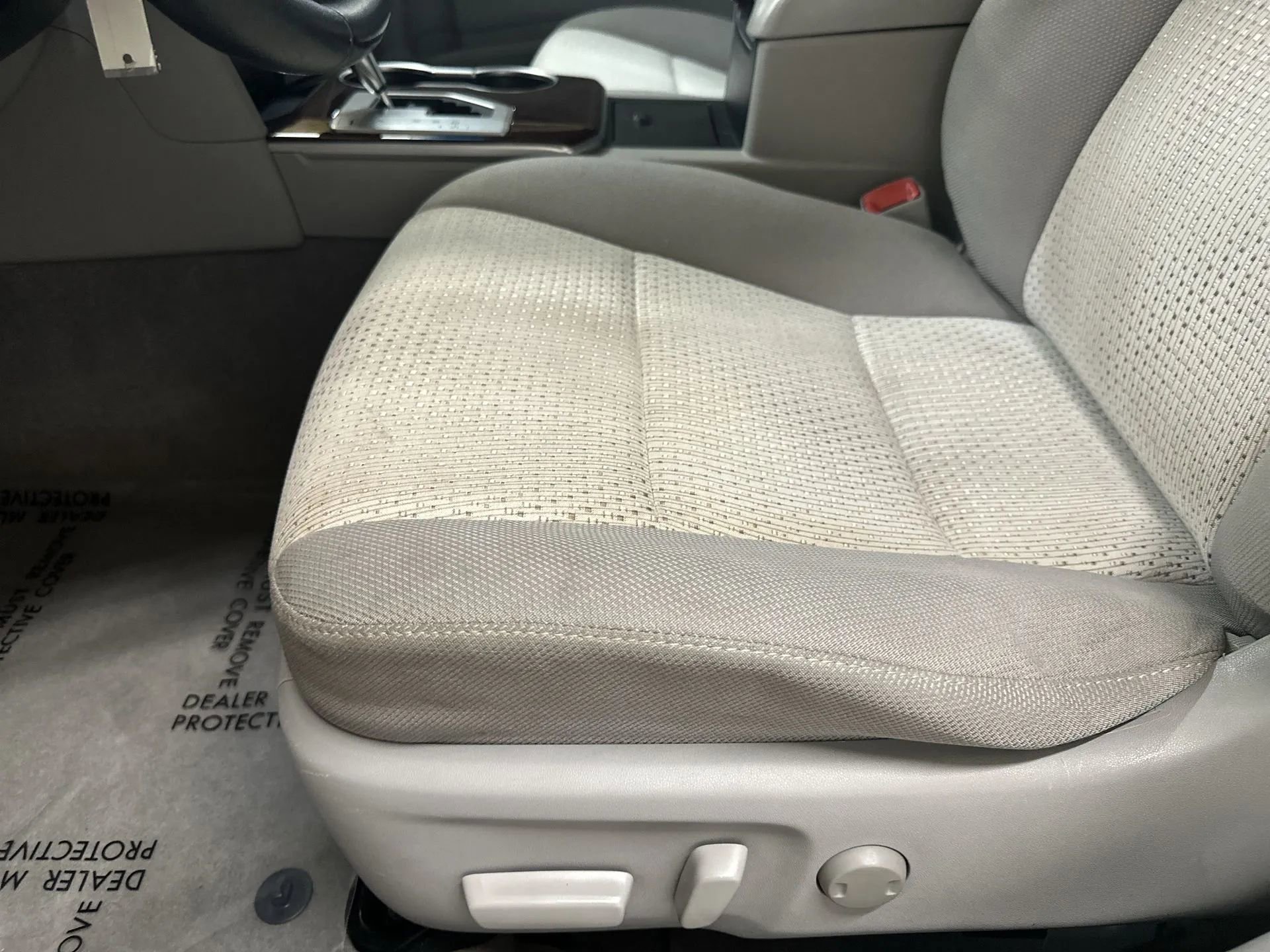 Used 2012 Toyota Camry XLE image 14