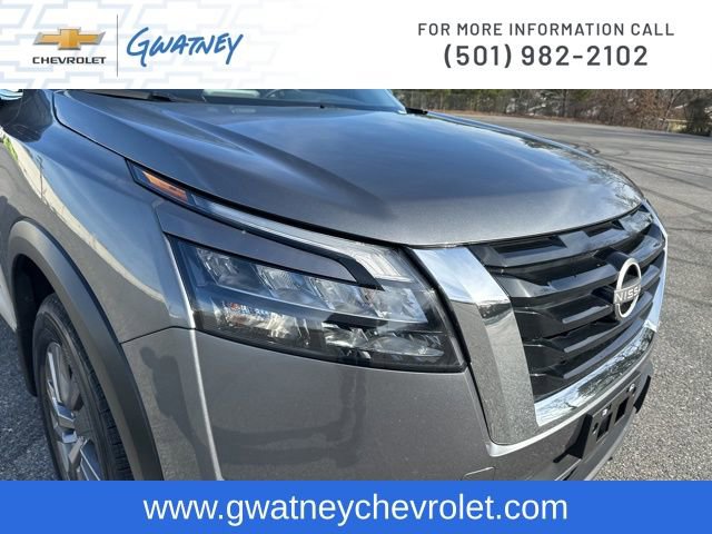 Used 2024 Nissan Pathfinder S image 13