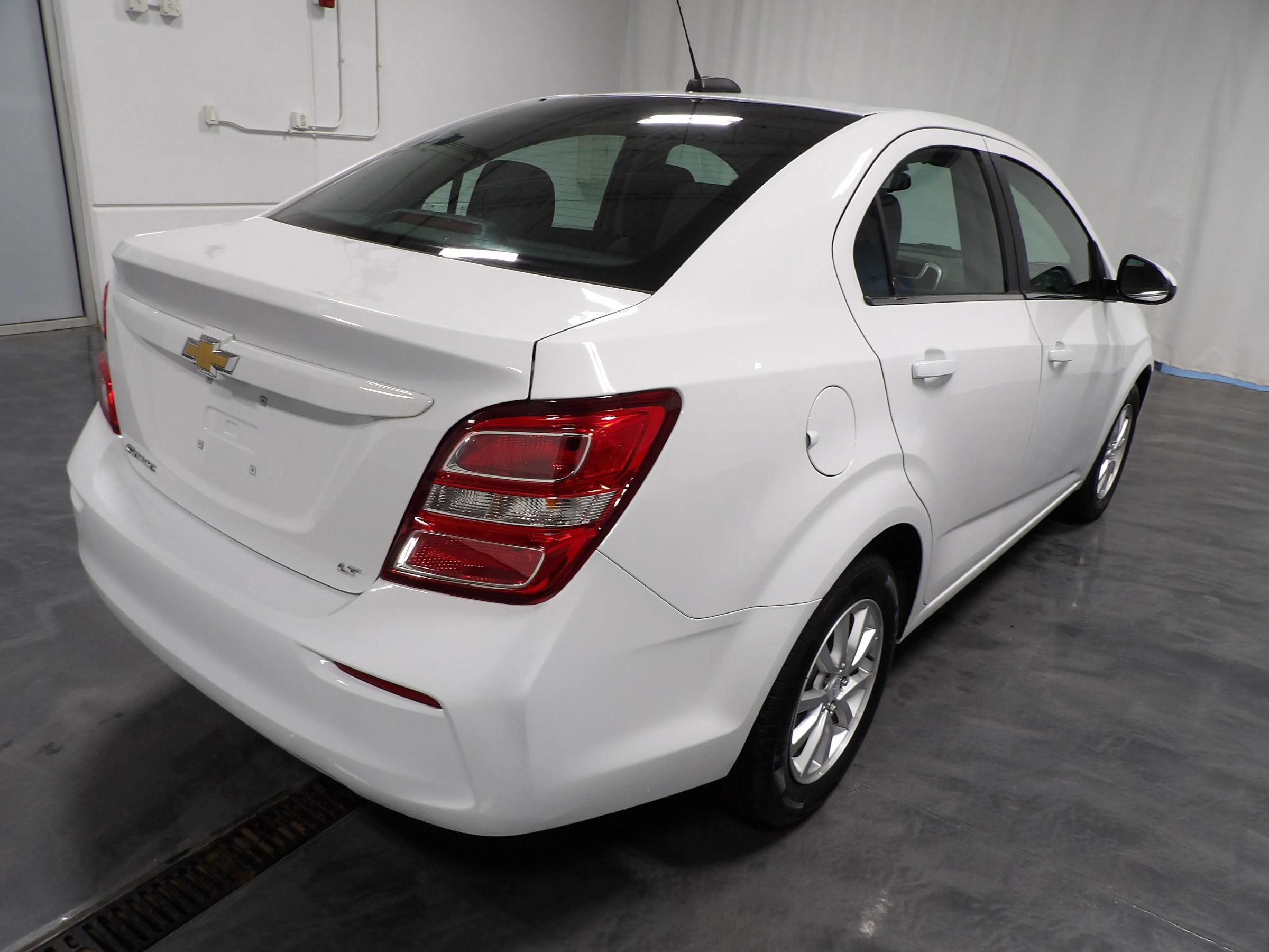 Used 2019 Chevrolet Sonic LT FWD image 5