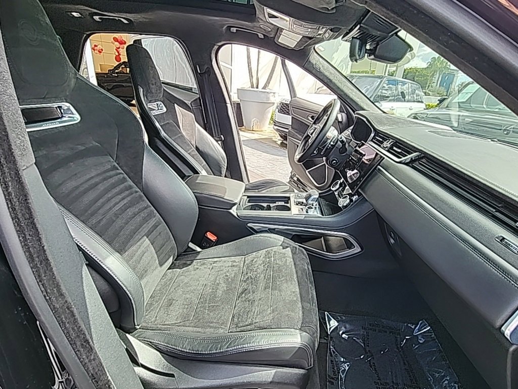 Used 2021 Jaguar F-PACE SVR image 24