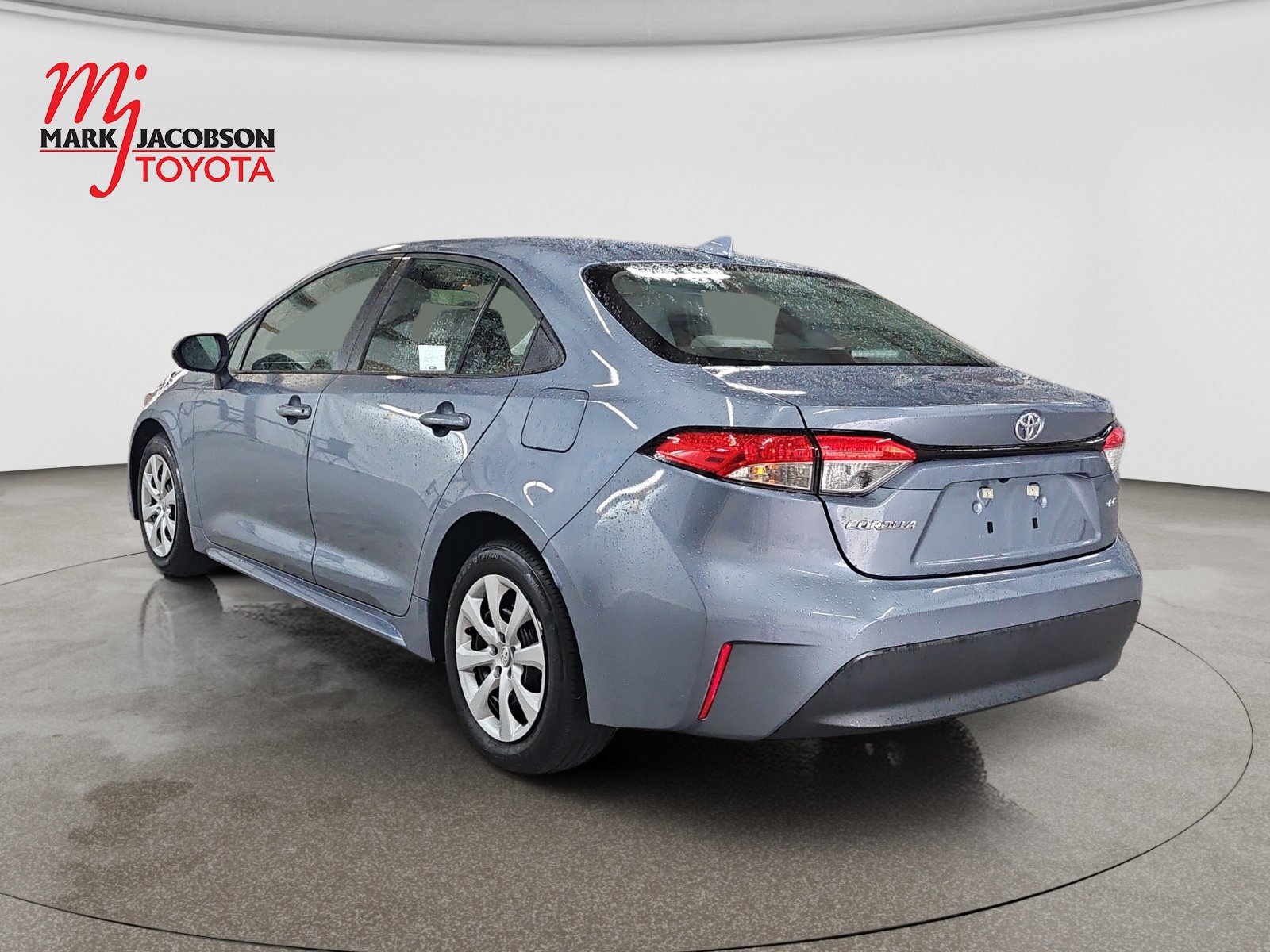 Used 2025 Toyota Corolla LE FWD image 14