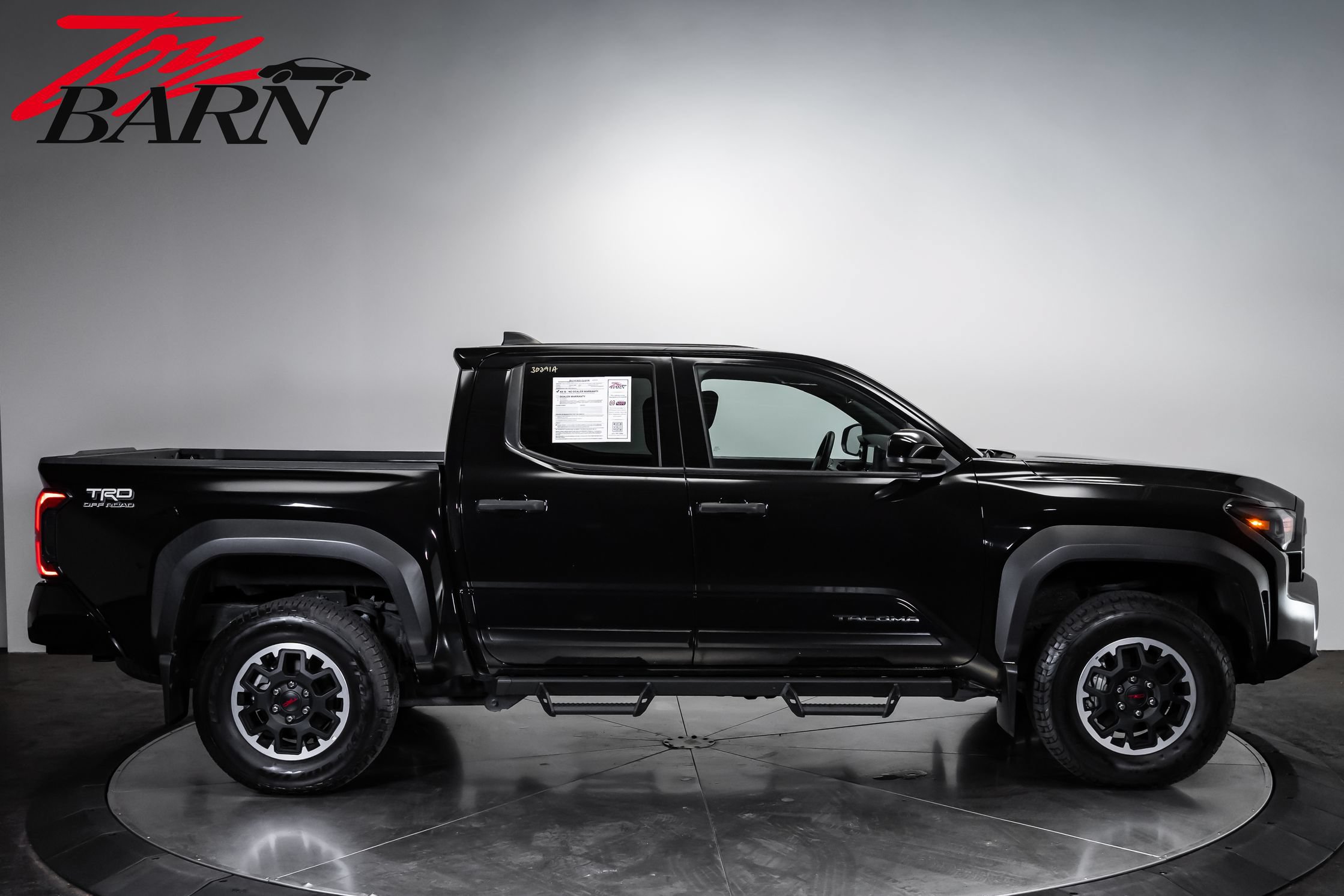 Used 2025 Toyota Tacoma TRD Off-Road AWD/4WD image 6