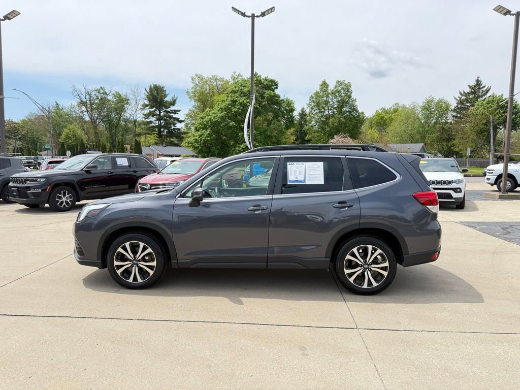 Used 2022 Subaru Forester Limited AWD/4WD image 4
