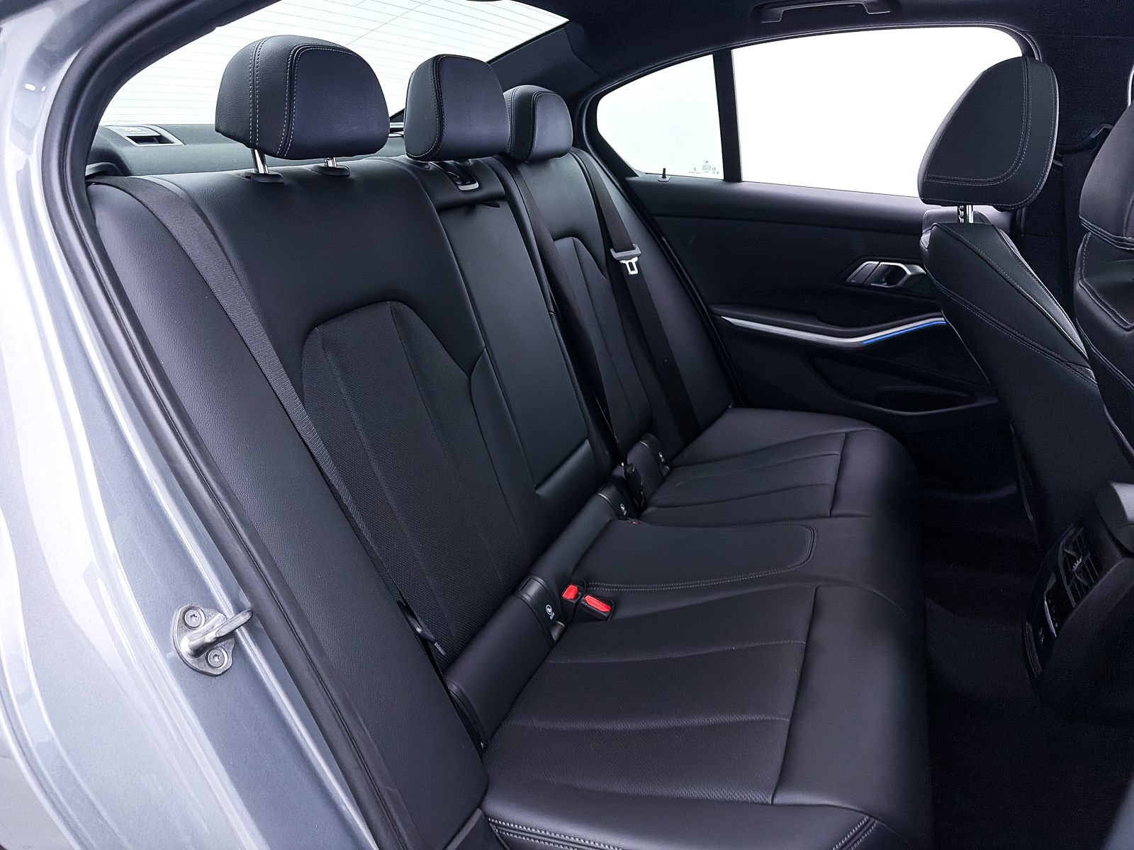 Used 2023 BMW 330i Sedan RWD image 38