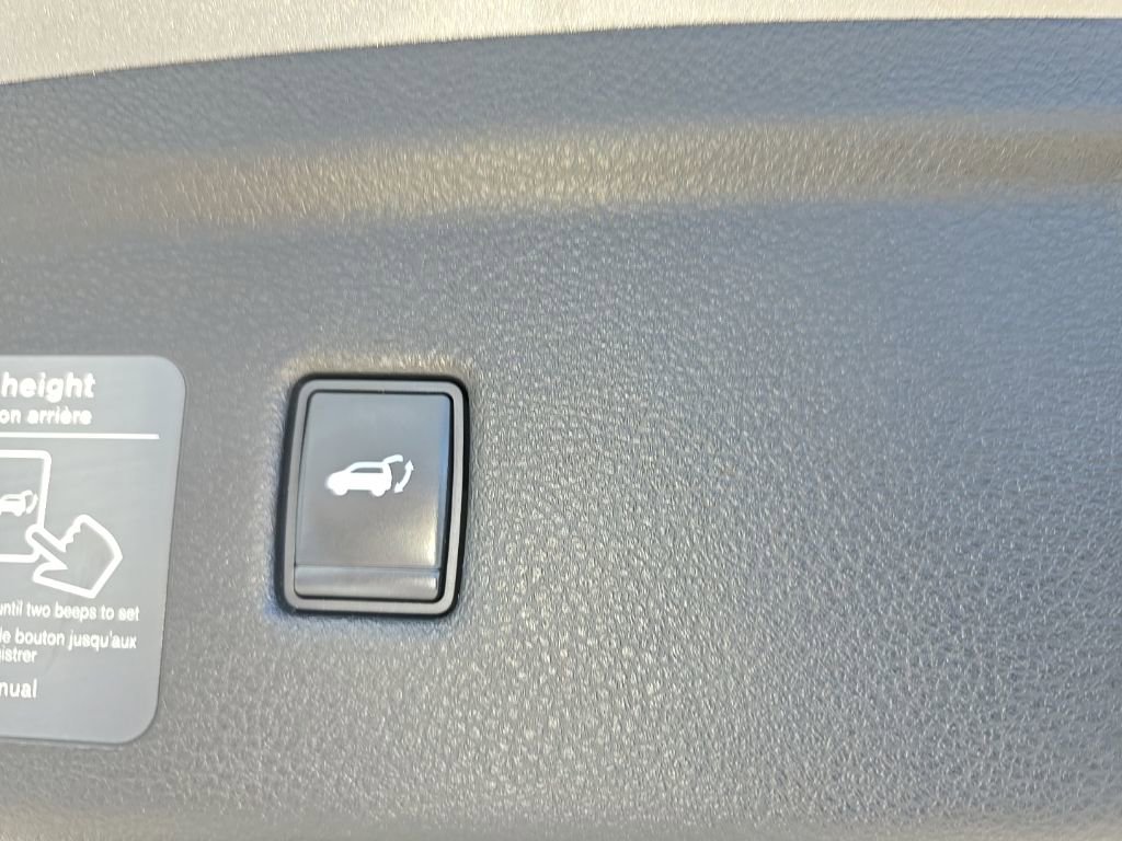 Used 2021 INFINITI QX50 Pure image 26