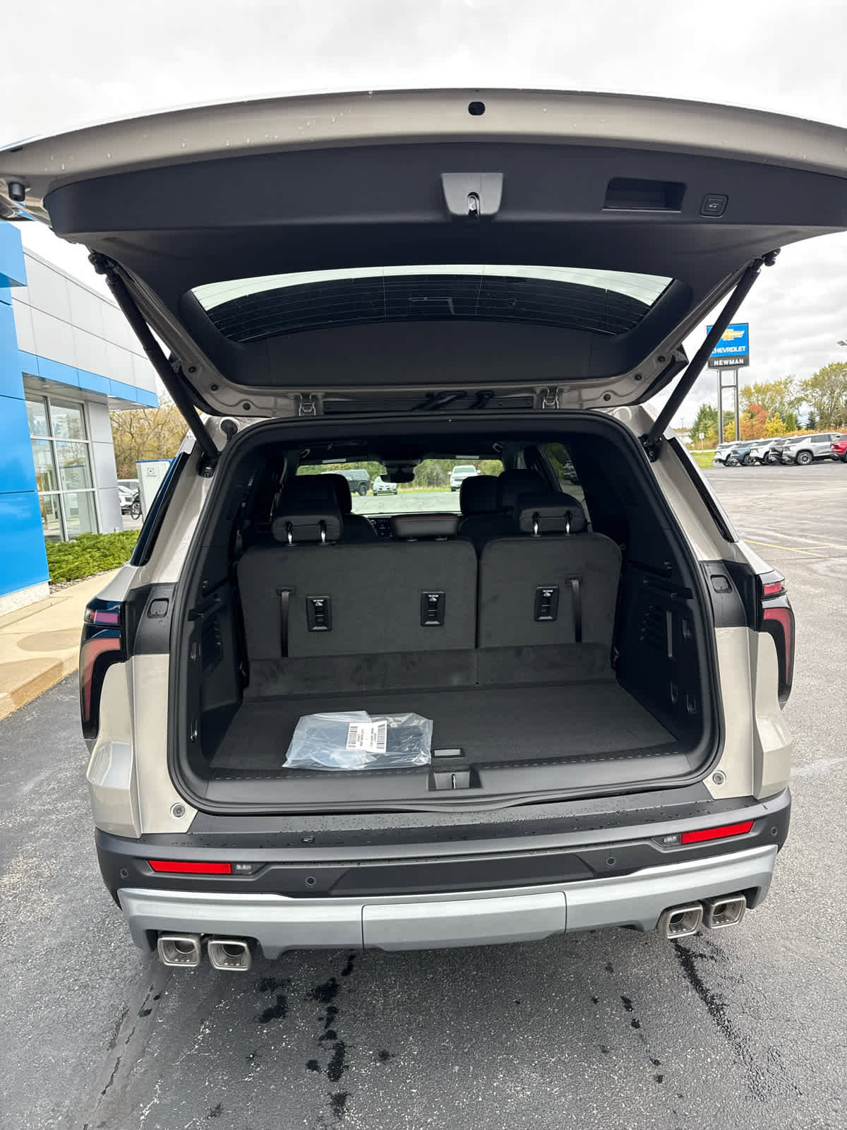 New 2026 Chevrolet Traverse Z71 image 12