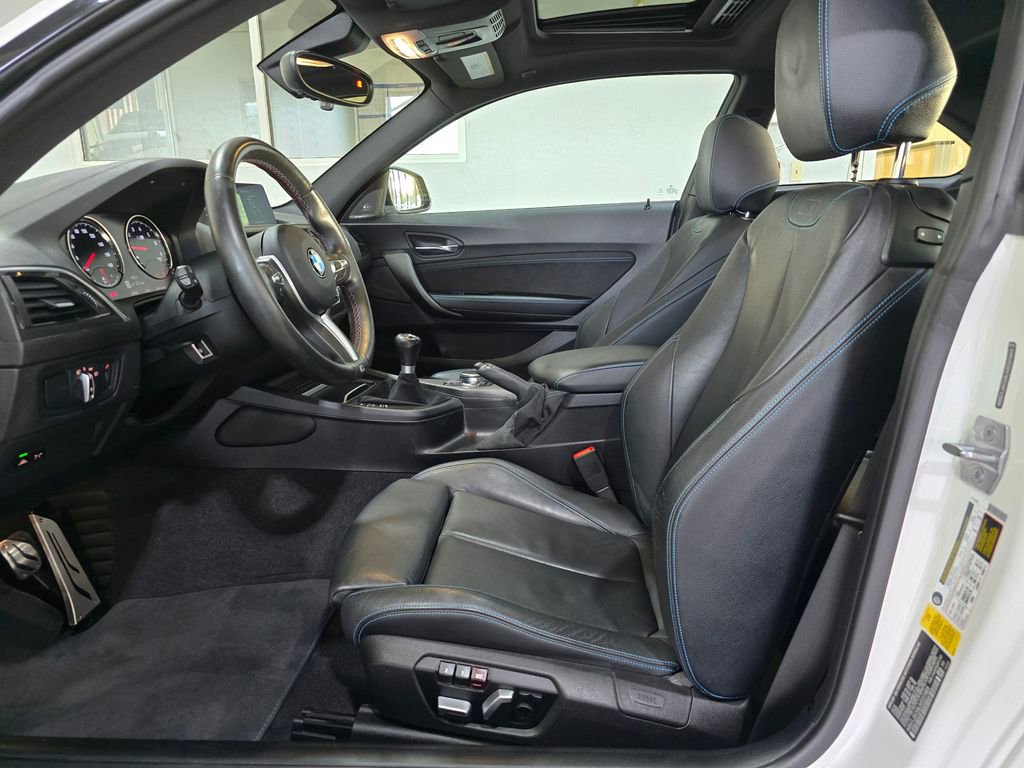 Used 2018 BMW M2 image 24