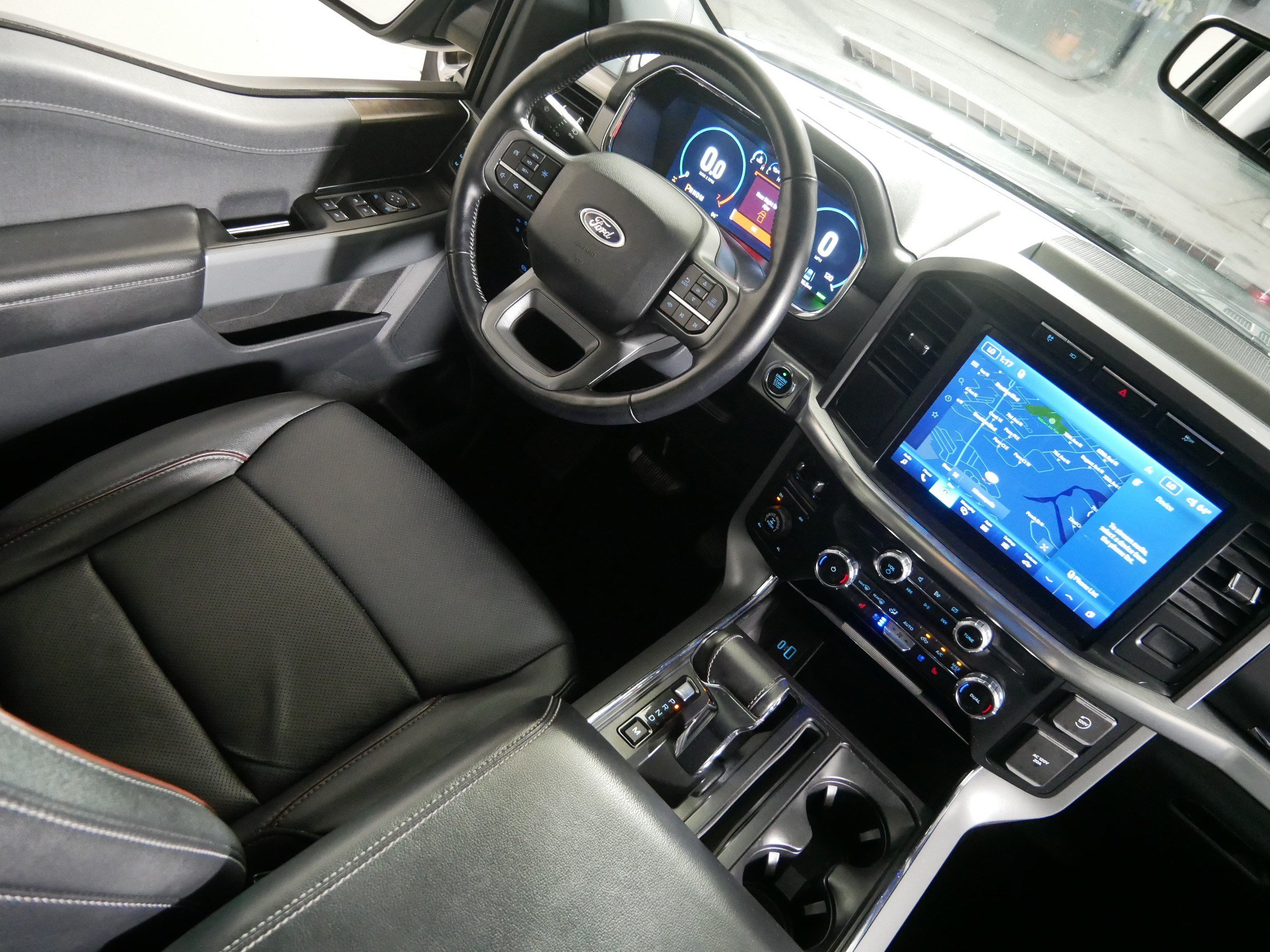 Used 2022 Ford F150 Lariat AWD/4WD image 9