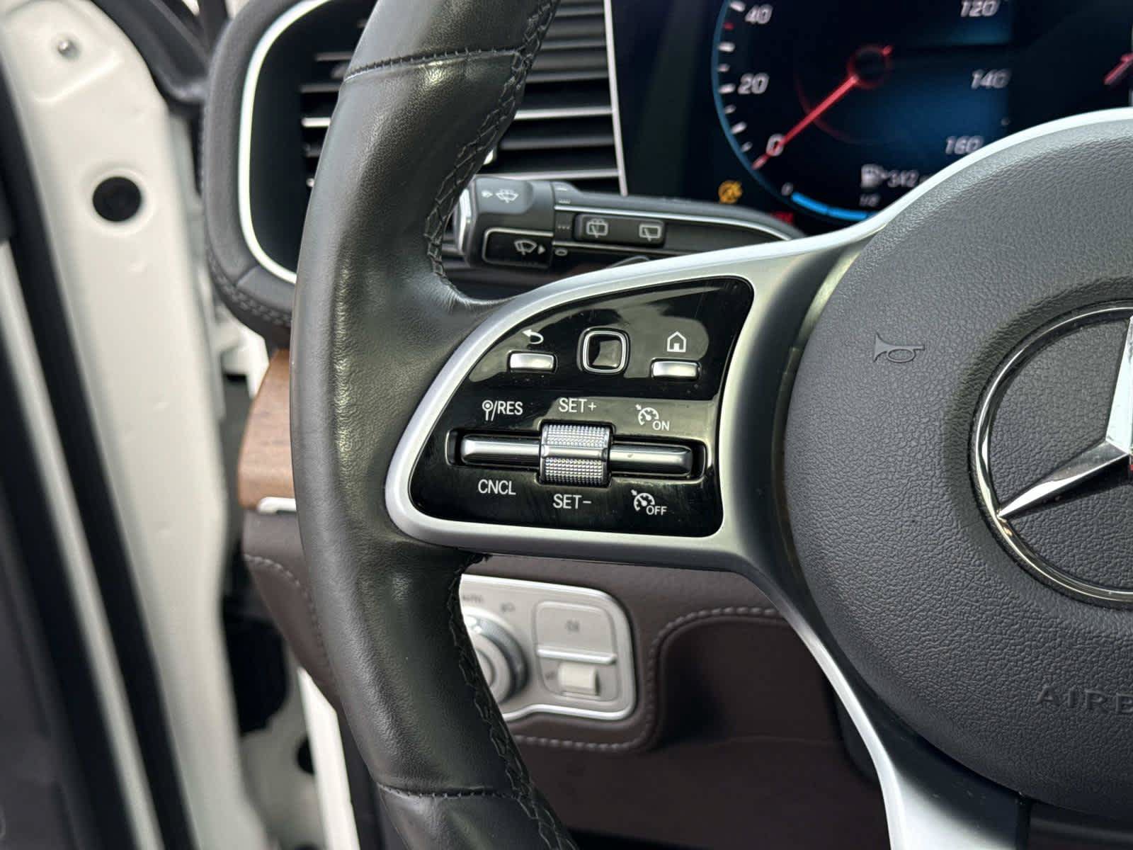 Used 2020 Mercedes-Benz GLE 350 4MATIC image 22