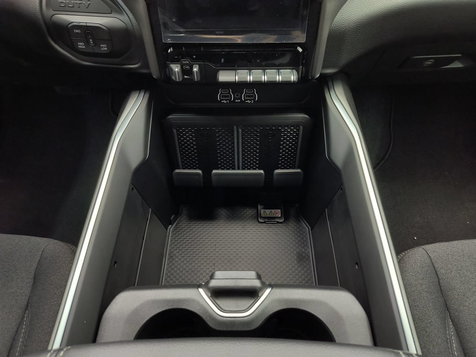 New 2026 RAM 3500 Big Horn AWD/4WD image 27