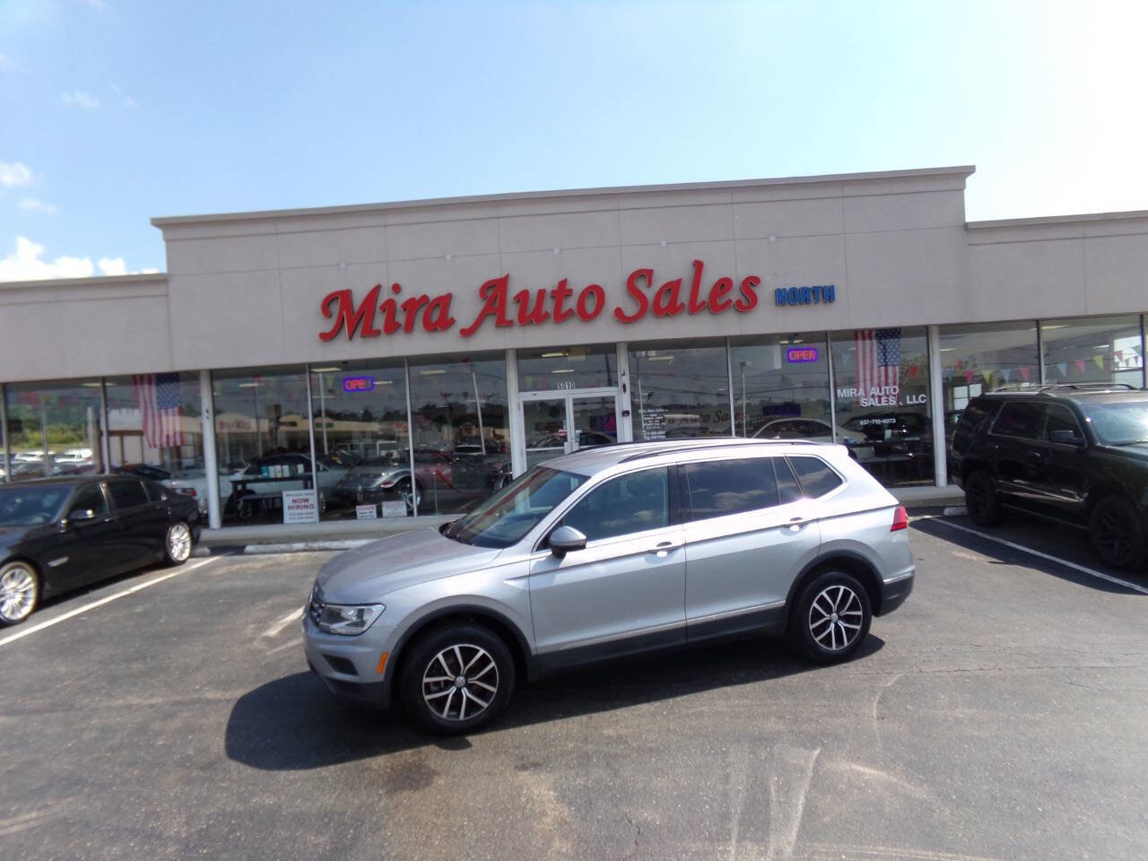 Used 2021 Volkswagen Tiguan SE image 2