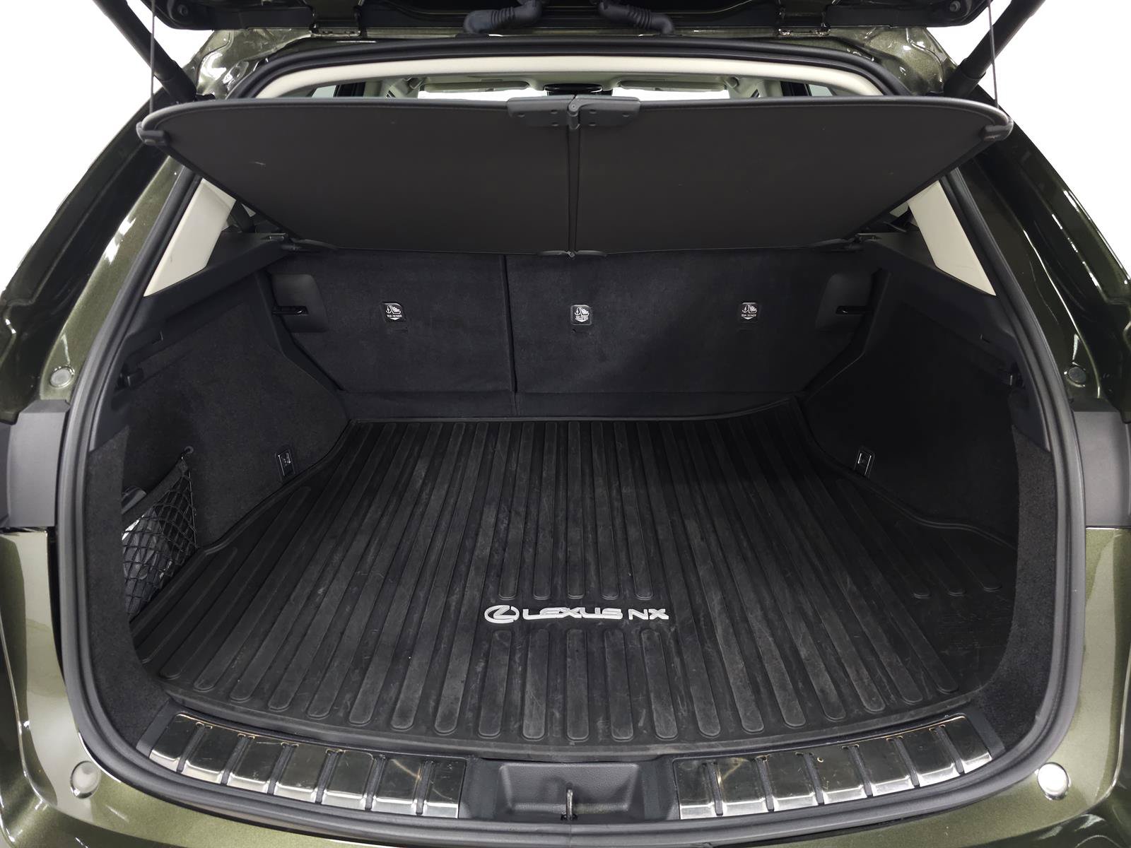 Used 2023 Lexus NX 350h AWD w/ Towing Package (2000 Lbs) image 10