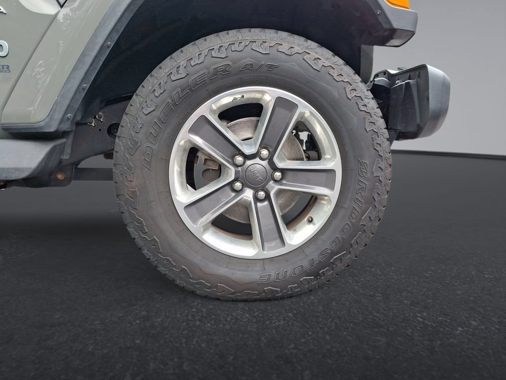 Used 2020 Jeep Wrangler Unlimited Sahara AWD/4WD image 27