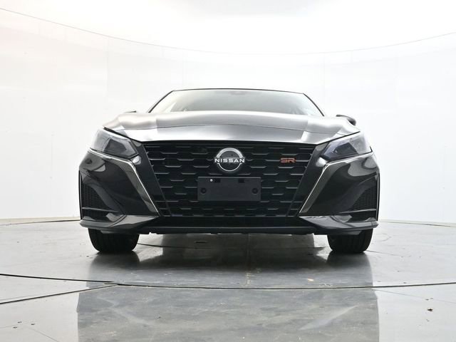 Used 2023 Nissan Altima 2.5 SR FWD image 28