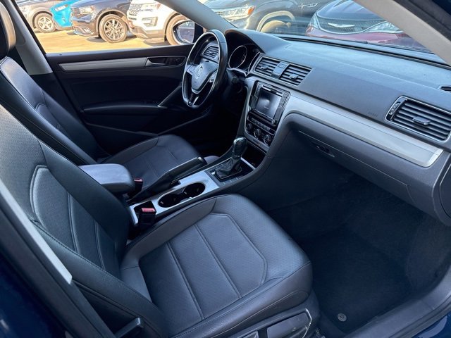 Used 2019 Volkswagen Passat 2.0T Wolfsburg image 40