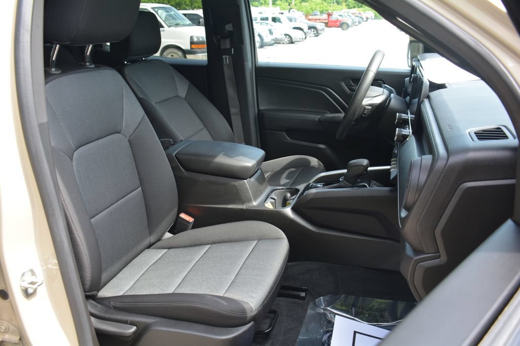 Used 2024 Chevrolet Colorado Trail Boss AWD/4WD image 18