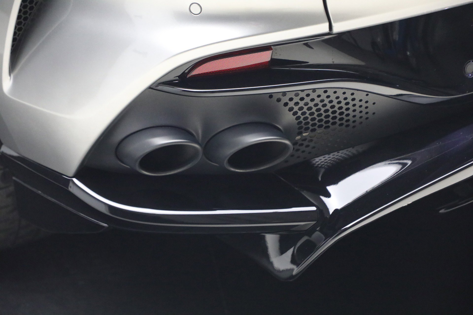 Used 2023 Aston Martin DBX 707 image 26