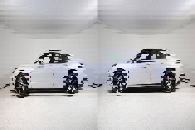 Certified 2024 Porsche Panamera 4 image 2