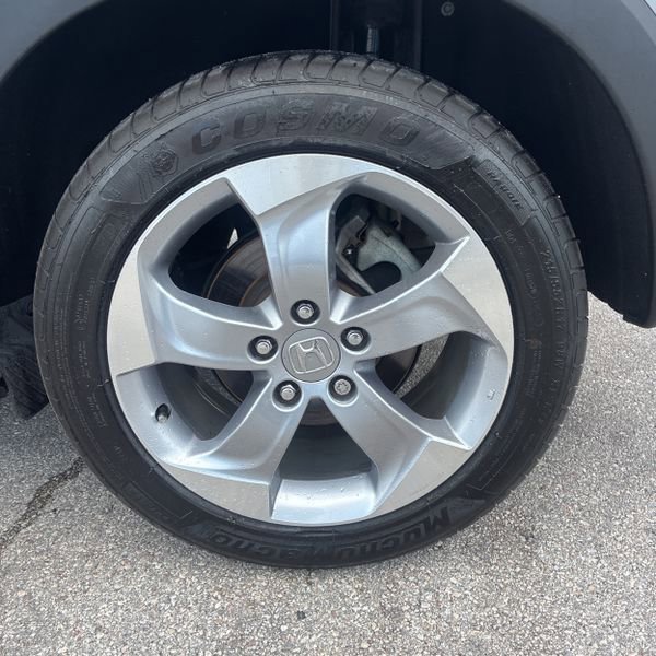 Used 2022 Honda HR-V LX image 11