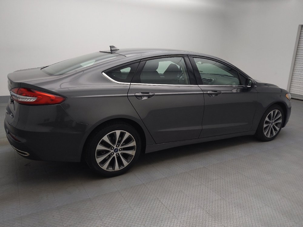 Used 2020 Ford Fusion SE image 10